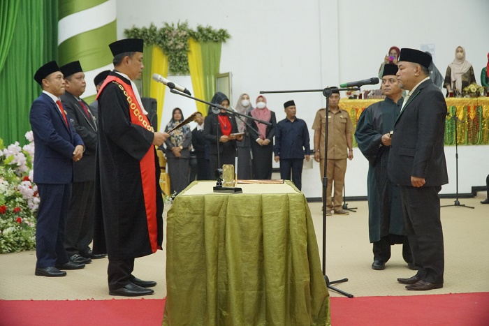 Pelantikan Waka II Dihujani Interupsi