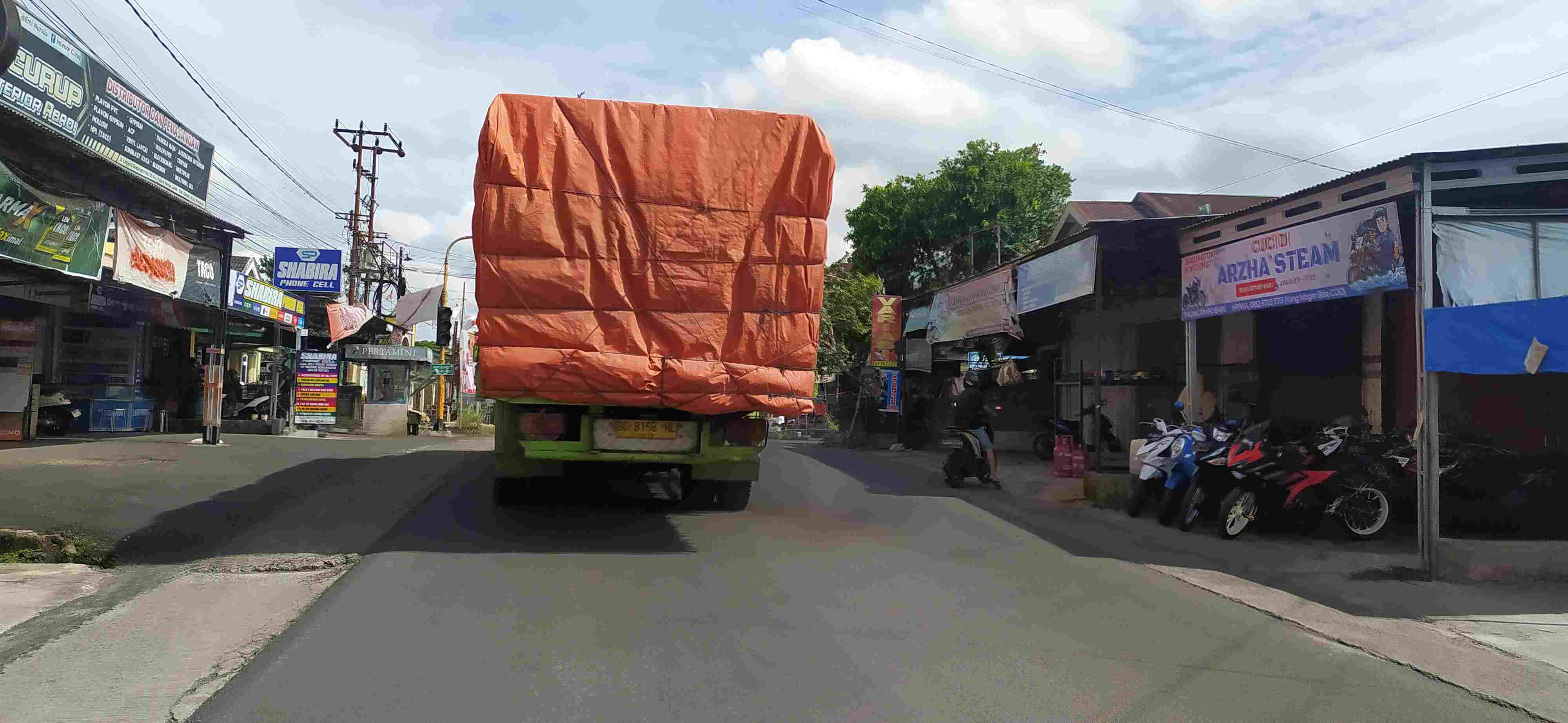 Bupati Instruksikan Dishub Perketat Pengawasan, Truk Dilarang Masuk Kota