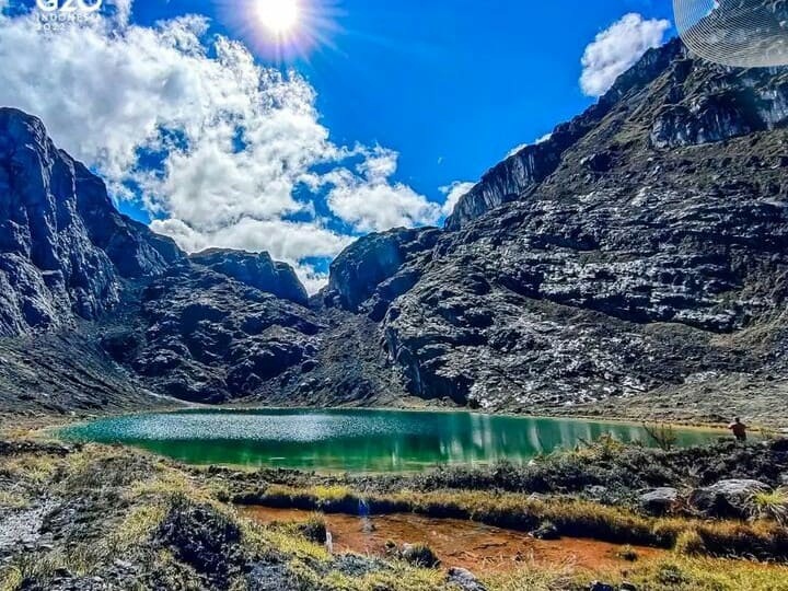 Pesona Taman Nasional Lorentz Papua yang Memukau