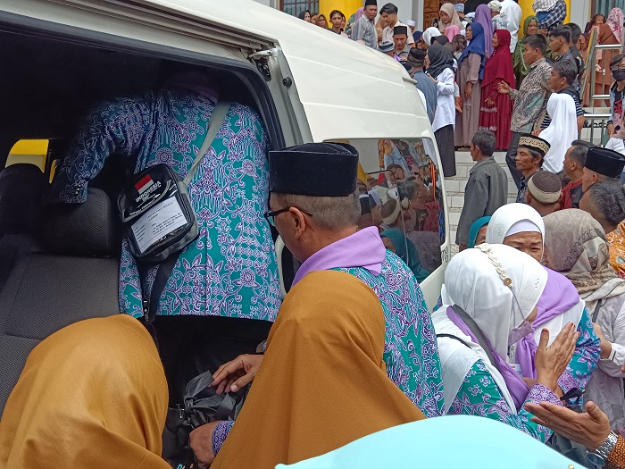 25 JCH Tambahan Asal Rejang Lebong Diberangkatkan ke Tanah Suci