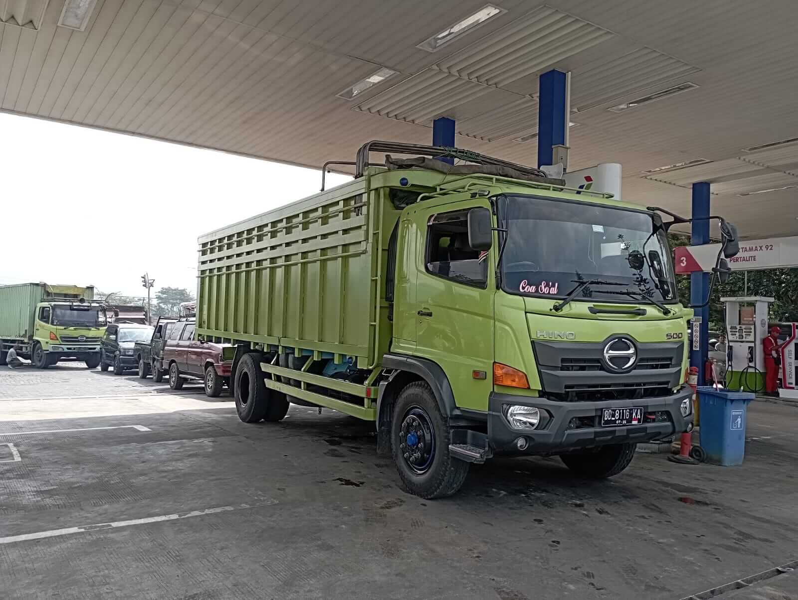 Truck Ramai Antri Solar di SPBU, Subsidi BBM di Provinsi Bengkulu Dikurangi