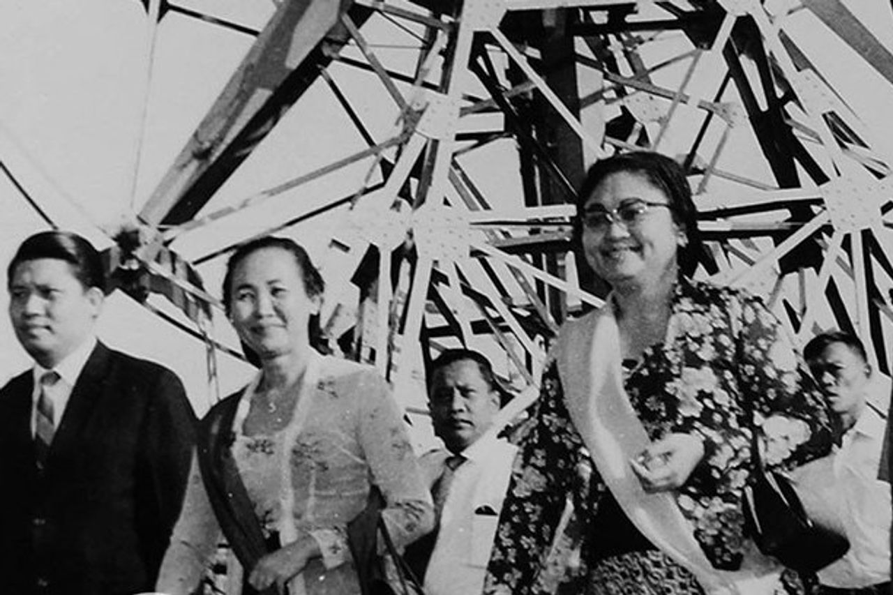 Mengurai Jejak Sejarah: Dampak Jangka Panjang Ibu Tien Soeharto dalam Masyarakat Indonesia