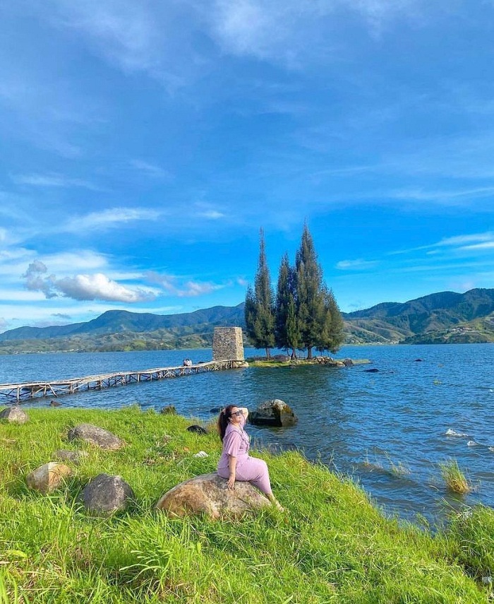 Objek Wisata Sumatera Barat (Padang) Danau Cantik Dengan Misteri 