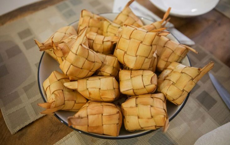 Tips Praktis Menyimpan Ketupat Agar Tahan Lama dan Tetap Lezat