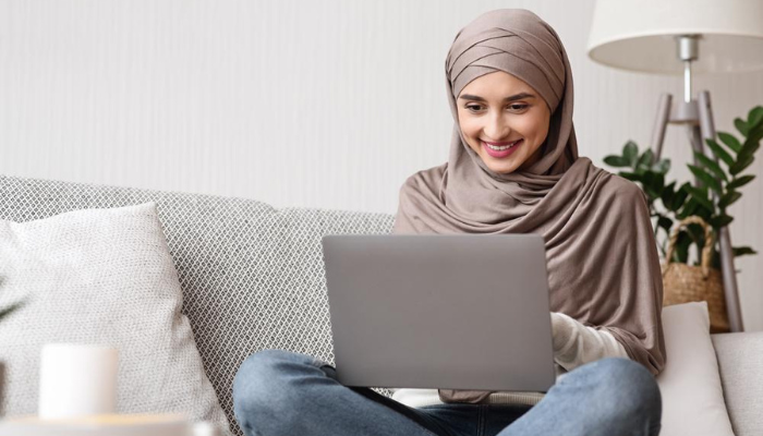 Cara Mengoptimalkan Penggunaan Laptop dalam Kehidupan Sehari-hari Wanita
