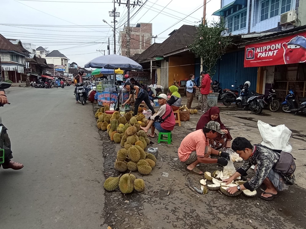 RL Banjir Durian, Jalan Macet!