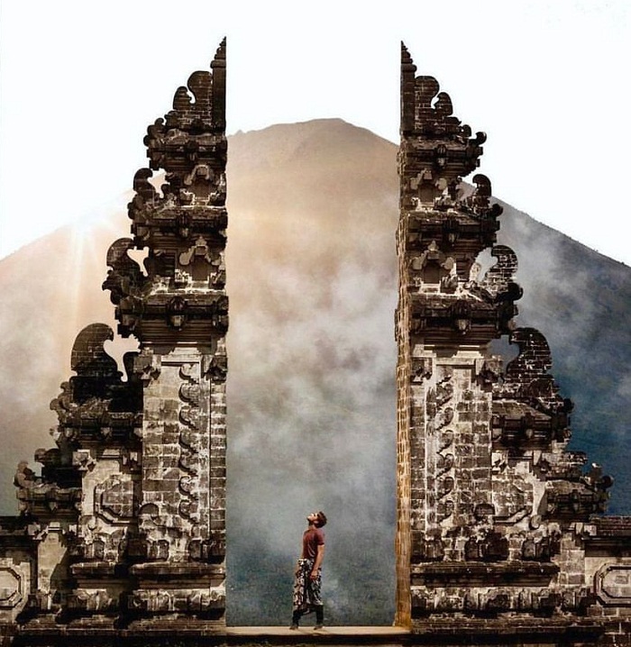 Gerbang Surga di Pulau Dewata Bali Sungguh Memukau