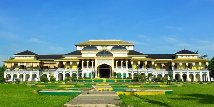 Istana Maimun :  Kemegahan Kerajaan Deli di Sumatera Utara