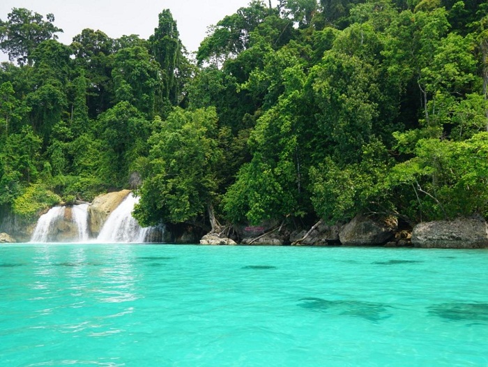 Air Terjun Kiti-Kiti Raja Ampat Surga Tersembunyi di Papua Barat