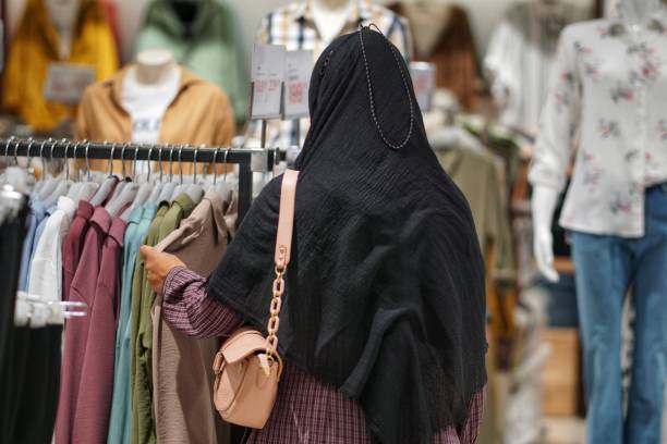 Rekomendasi Style Kaos Hijab yang Bikin Kamu Makin Kece dan Stylish