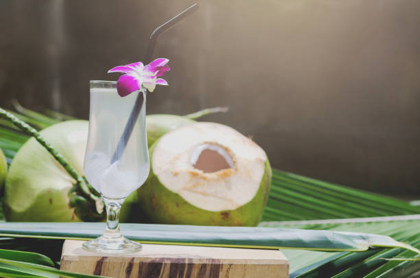 Manfaat Minum Air Kelapa Saat Berbuka Puasa