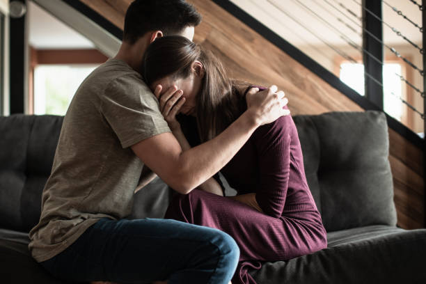 Tanda Pasangan Sedang Depresi dan Membutuhkan Dukungan