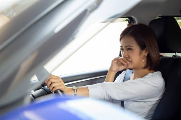 Cara Menghilangkan Bau Khas Kabin Mobil Baru