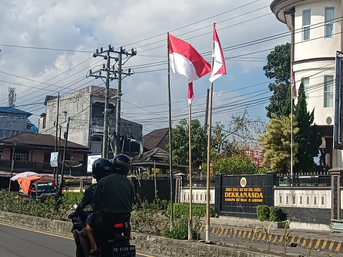Ketua DPRD Rejang Lebong Sentil Soal Pemasangan Bendera di Jalan Protokol 