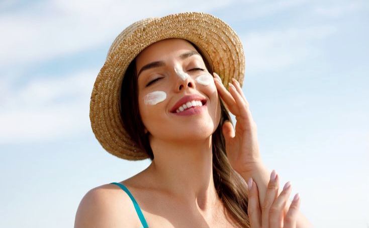  Bikin Wajah Auto Fresh ! Ini Alasan Sunscreen Tone Up Jadi Favorit Banyak Perempuan