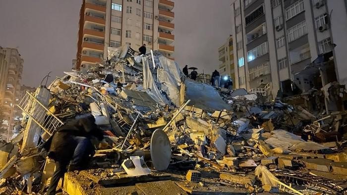 Update: Jumlah Korban Gempa Turki dan Suriah Bertambah, 1.800 Korban di Temukan Tewas