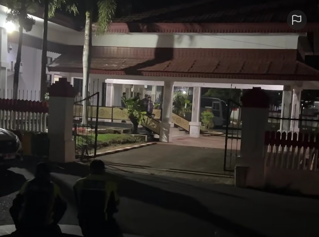 Soal OTT Bupati Rejang Lebong, Ini Beberapa Pejabat yang Dibawa ke Gedung KPK 