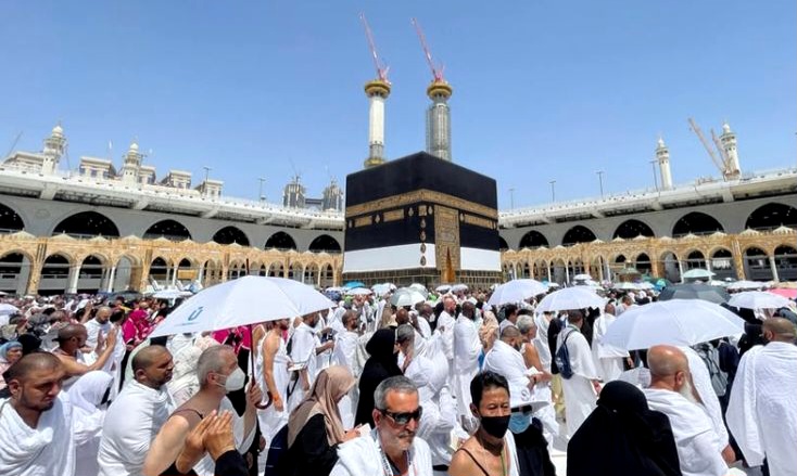 Hadapi Panas Ekstrem di Arab Saudi, Ini Kunci Jemaah Tetap Fit Saat Haji