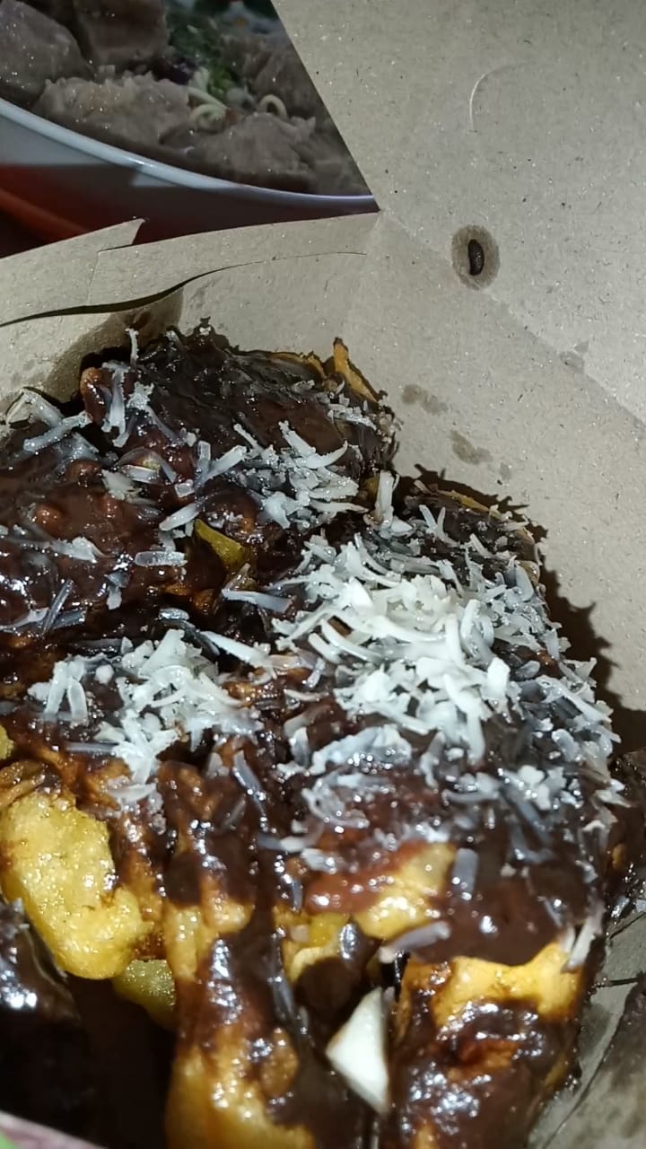 Resep Cemilan Anak Kosan, Pisang Goreng Toping Coklat Collins