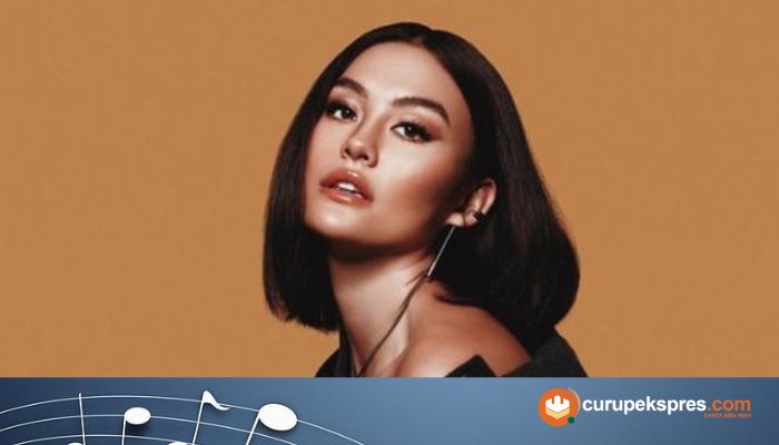 lirik lagu dan terjemahanya 'Get Loose' Agnes Monica