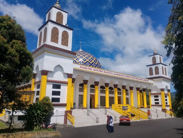 Salat Id di Masjid Agung Dipimpin Drs Samiri, Ketua MUI jadi Khotib