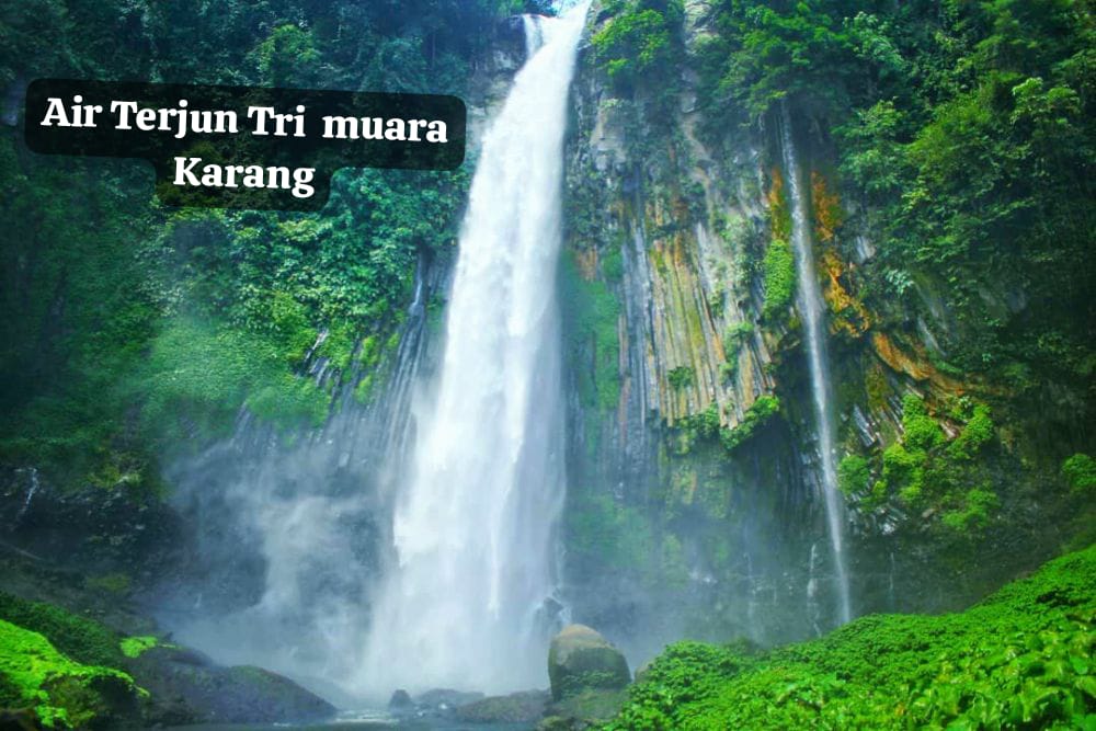 Pesona Air Terjun Tri Muara Karang