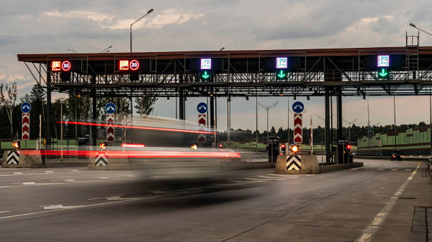 Inilah  Alasan Kenapa Jalan Tol Ada yang Dilapisi Beton dan Ada yang Aspal