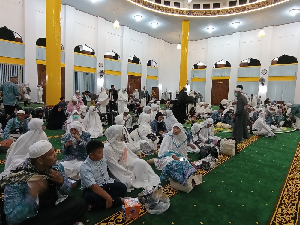 Jemaah Haji Asal RL Disambut Sukacita