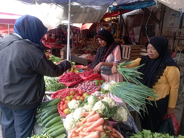 Dua Minggu Menjelang Nataru, Harga Bapokting Masih Terpantau Stabil