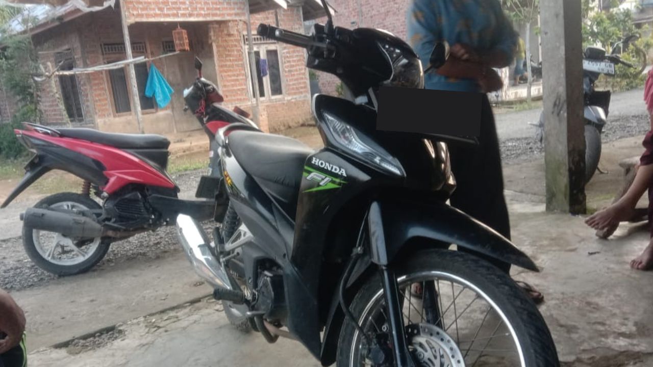 Catat! Ini 3 Kelebihan Motor Honda Revo Fit yang Harus Kamu Ketahui, Harganya Ramah Dikantong Loh!