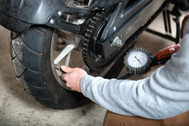 Dampak Tekanan Ban Motor Matic yang Terlalu Rendah atau Tinggi