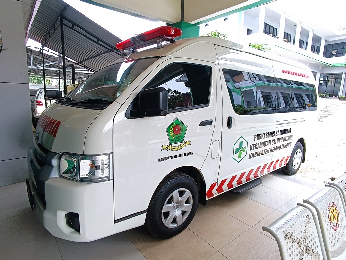 Dinkes Miliki Ambulance Senilai Rp 1,2 Miliar