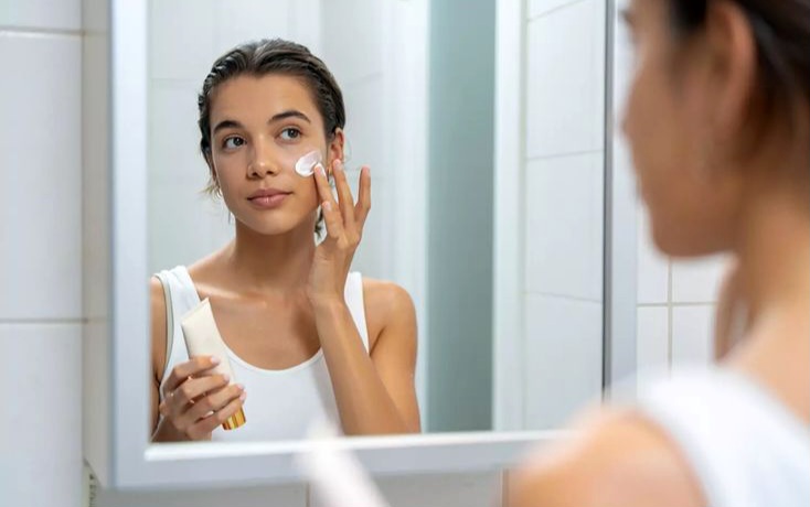 Benarkah Skincare Bisa Menyebabkan Kanker? Ini Penjelasan Ahli Onkologi