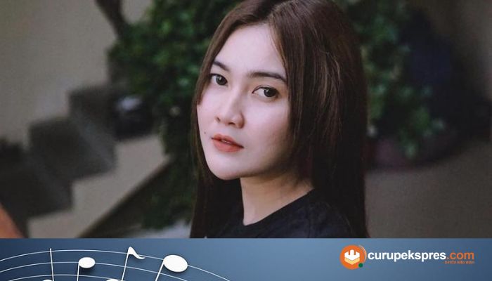 lirik lagu 'Kau Tercipta Bukan Untukku' Nella Kharisma