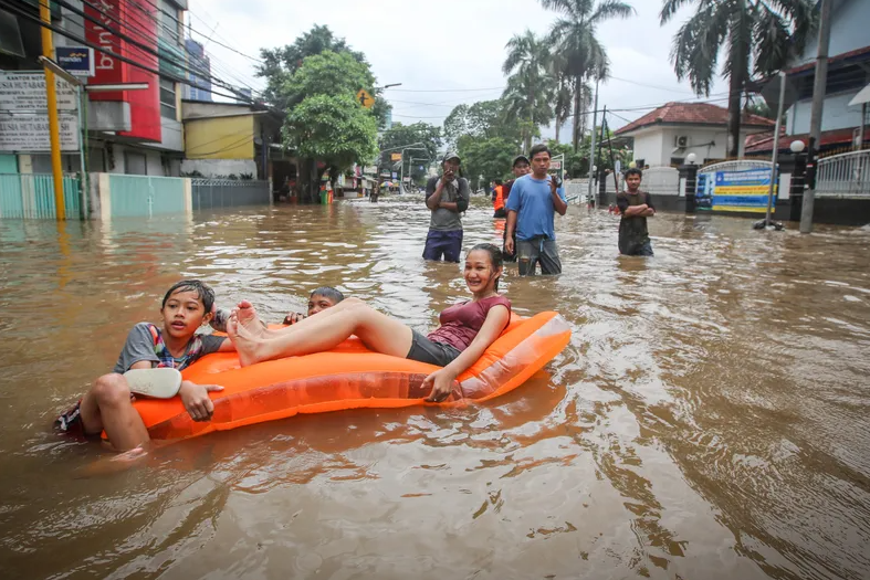 Hal yang Harus Diwaspadai Saat Banjir Datang!