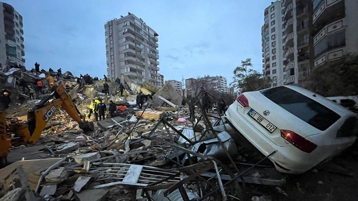 Gempa Berkekuatan M 7,8 Guncang Turki, Tewaskan 245 Orang di Suriah