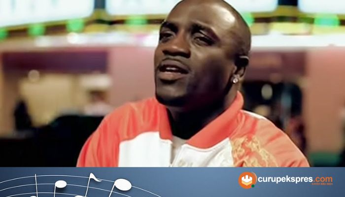 Lirik Lagu 'Lonely' Akon