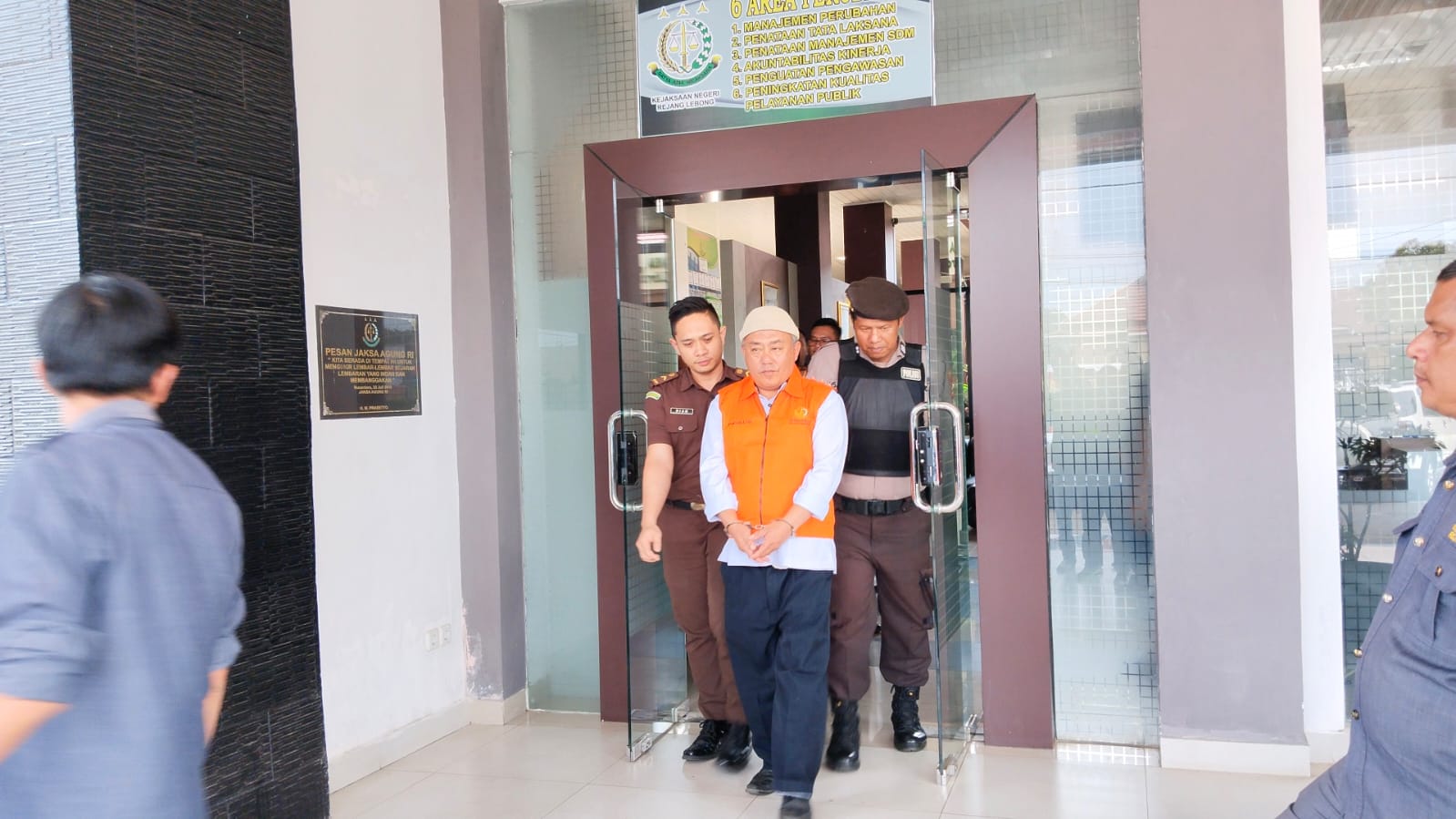 BREAKING NEWS : Jaksa Tetapkan 2 Tersangka Dugaan Korupsi Pembangunan Laboratorium RSUD Curup