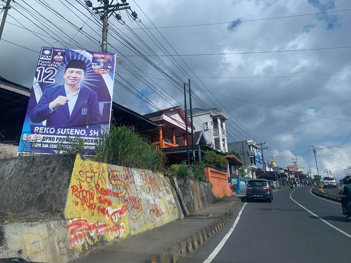 Baliho Bacaleg Bertebaran di RL, Nofry Iranas: Sah-sah Saja