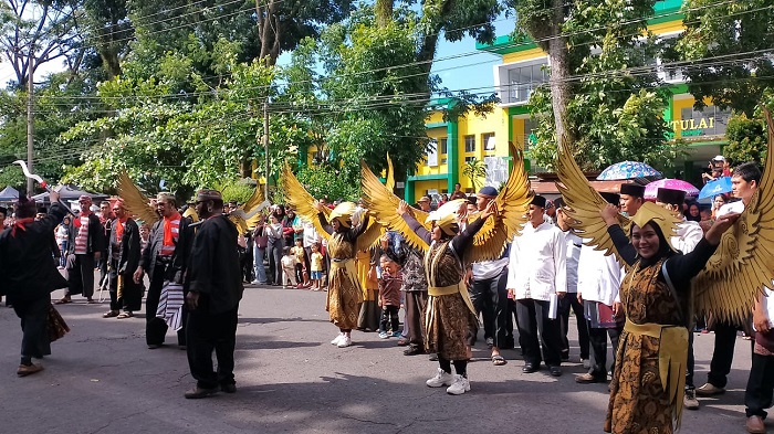 Meriah! Sindang Dataran Kenalkan Potensi Daerah dan Adat Budaya Pada Pawai HUT Kota Curup Ke 143, Kecamatan 