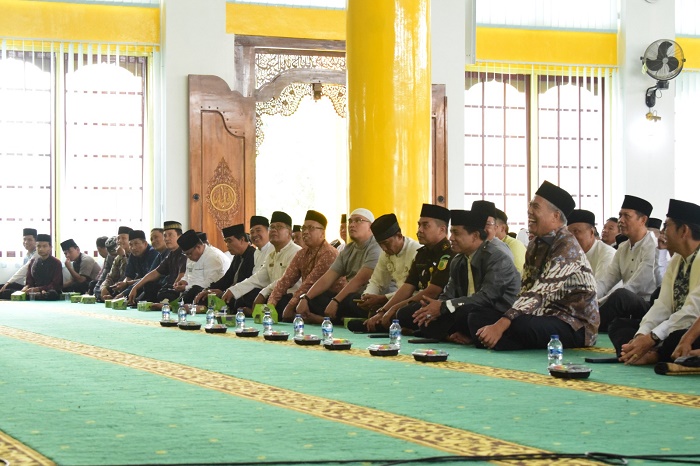 Peringati Isra' Mi'raj, Pemkab RL Gelar Tabligh Akbar