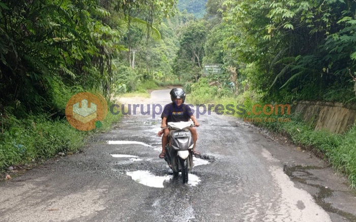 Ternyata 70 Persen Jalan Rusak di Lebong Milik Pemprov Bengkulu