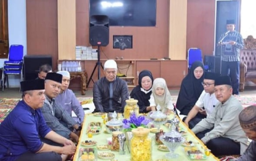 Selama Naik Haji, Bupati Terus Doakan RL