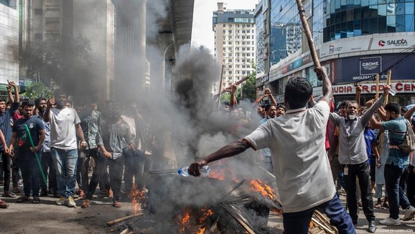 Demo di Dhaka, Bangladesh Semakin Memuncak