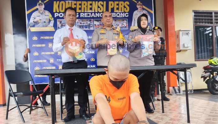 Kurir 2000 Pil Hexymer Ditangkap Polisi