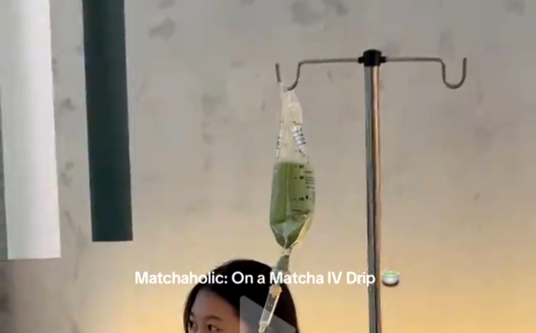 Minuman Mirip Infus Medis Viral di Bali, BPOM Tegaskan Soal Keamanan Pangan