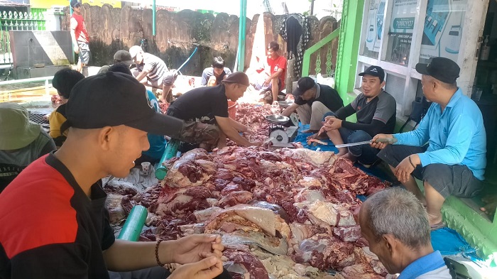 Banyak Konsumsi Daging Kurban, Kolesterol Berpotensi Naik. Begini Cara Menurunkannya..