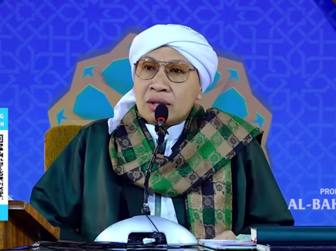 Sujud yang Dilarang Dalam Islam, Begini Penjelasan Buya Yahya