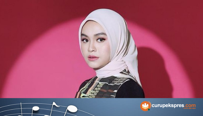 Lirik Lagu ' Menghargai Kata Rindu ' Salma Salsabil