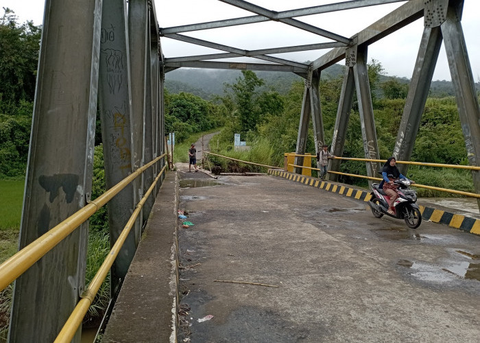 Kondisi Jembatan Darurat Dusun Sawah Dipastikan Aman?